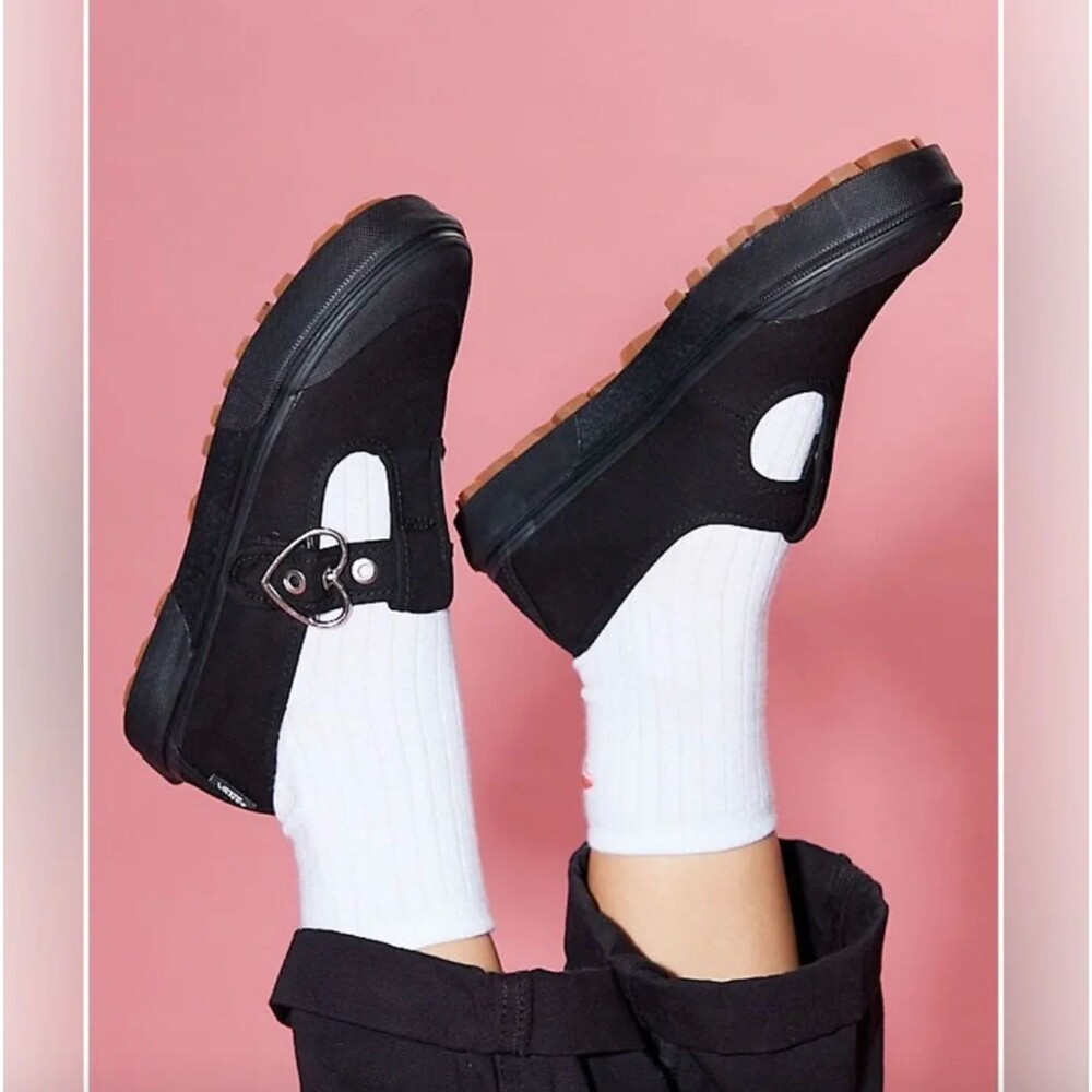 Vans Mary Jane Sneakers 93 heart buckle flat womens Black size 5.5 gothic kawaii